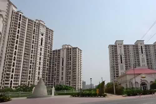 DLF Regal Gardens